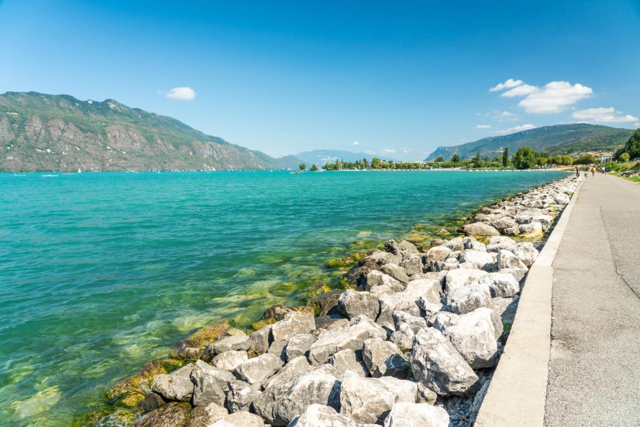 Cabana & Fenetre Sur Lac - Terrasse & Parking Tresserve Екстериор снимка